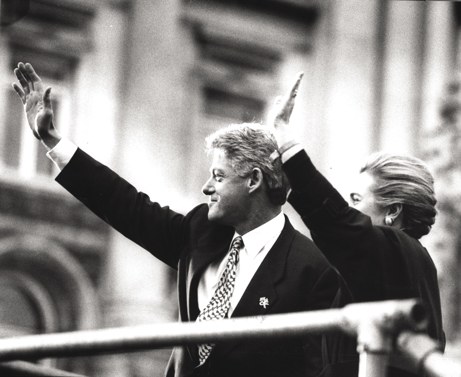 President and Hillary Clinton in Derry, November 30, 1995. 