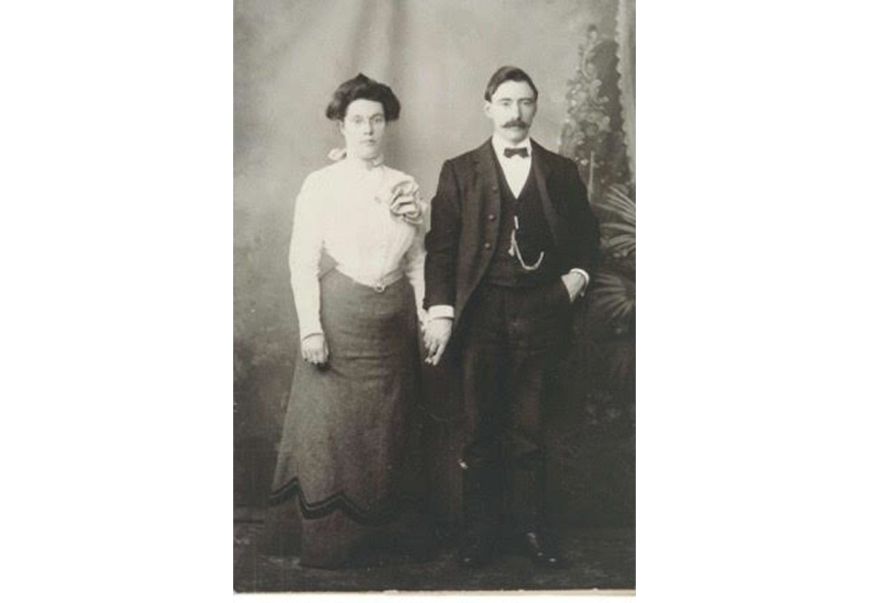Eleanor and Michael Kirwin from Horseleap Cross, Co. Galway who immigrated in the 1890s to Boston, where many of their descendants still live.