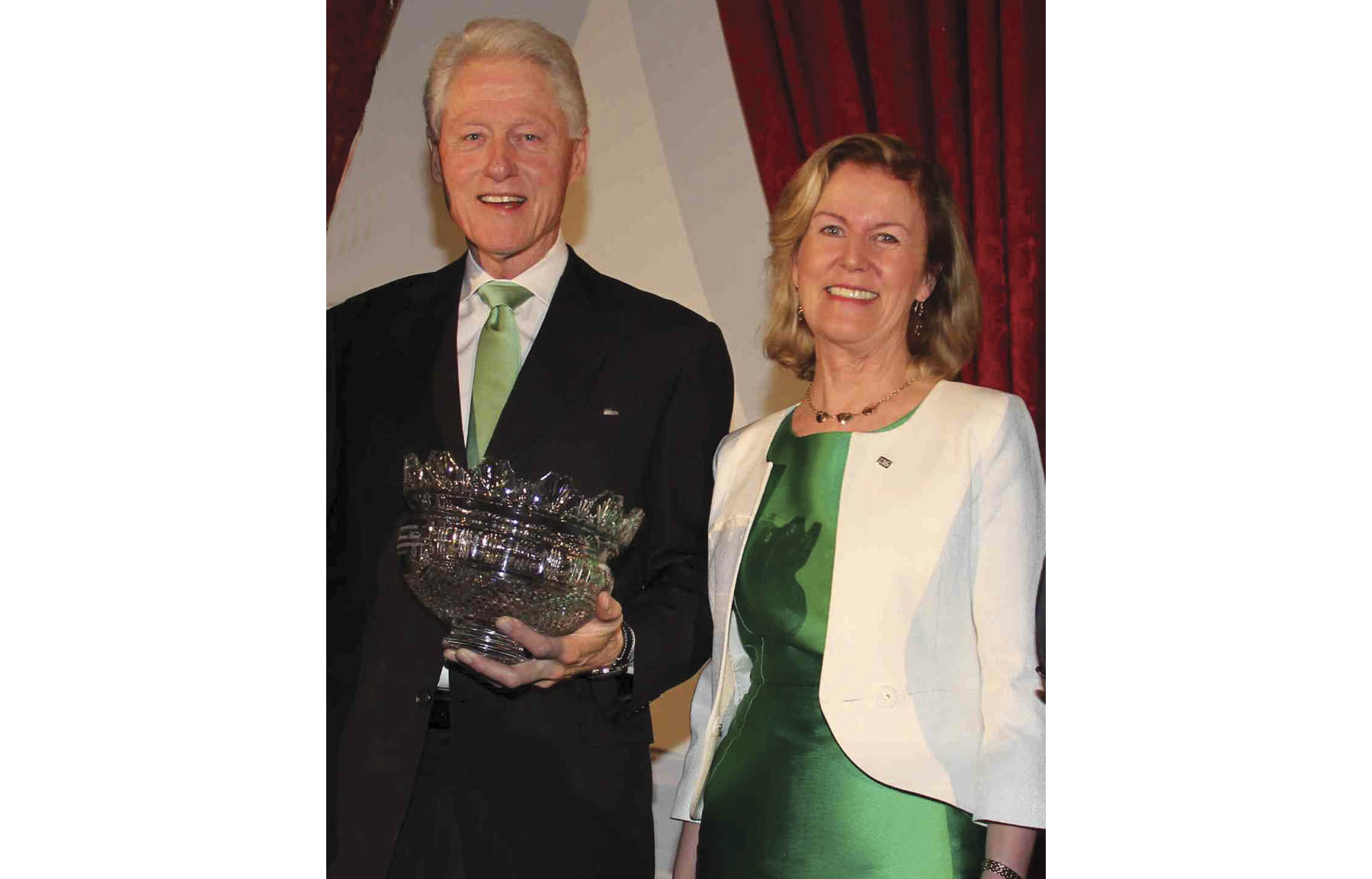 Ambassador Anderson pictured with President William  Jefferson Clinton at Irish America’s Hall of Fame Luncheon in New York on March 30.