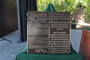 A close-up shot of the plaque, which bears segments of the 1916 Proclamation. Its inscription is presented in both English and Irish. (Photo: courtesy of the Department of Foreign Affairs)
