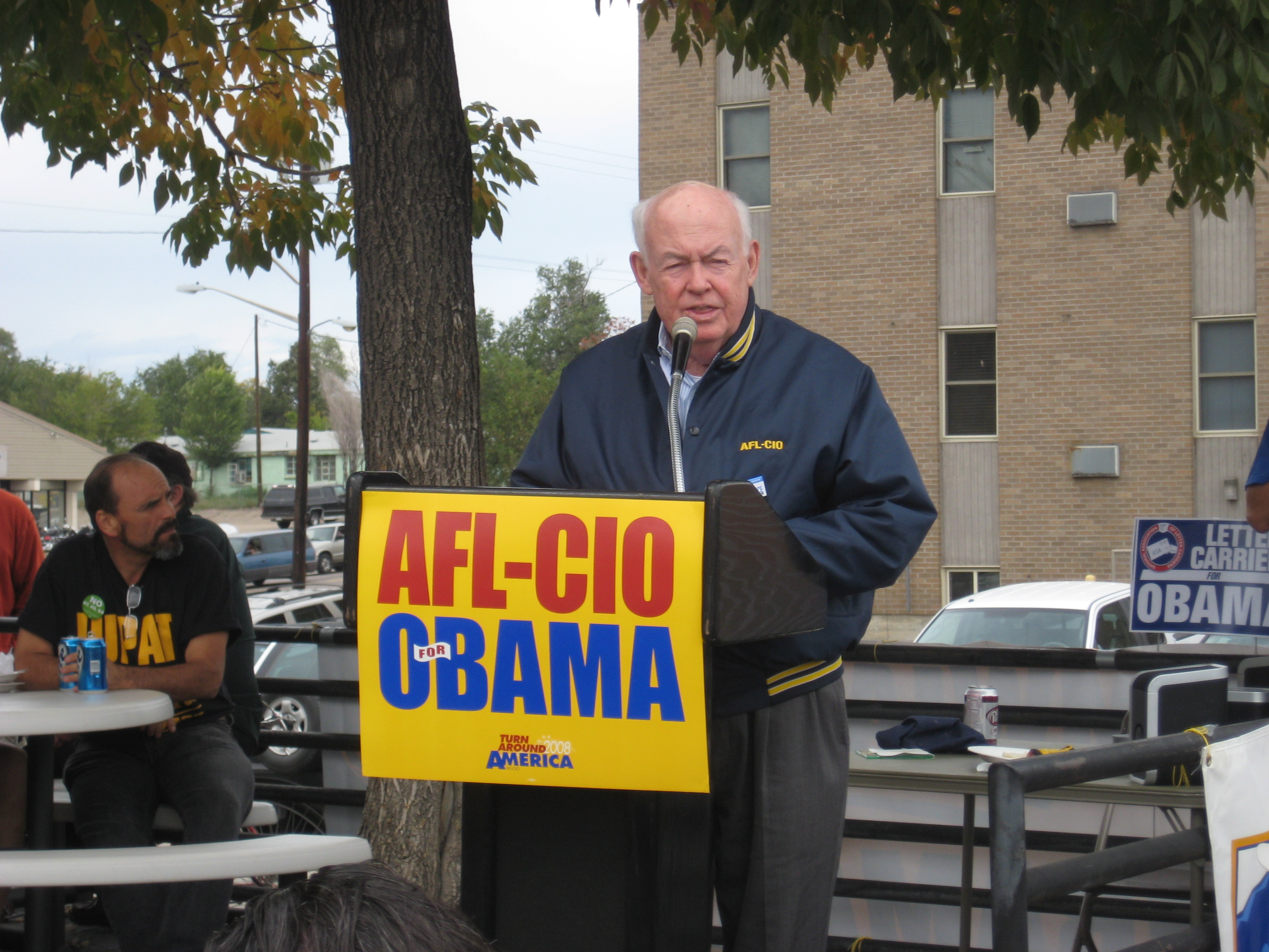 John Sweeney at the 2008 International Labor Leader Walk. AFL-CIO / Wikimedia Commons