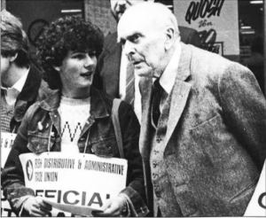 Dublin: Seán MacBride meets strikers picketing Dunnes stores in an effort to persuade the company to stop buying South African goods. Photo: Derek Spiers